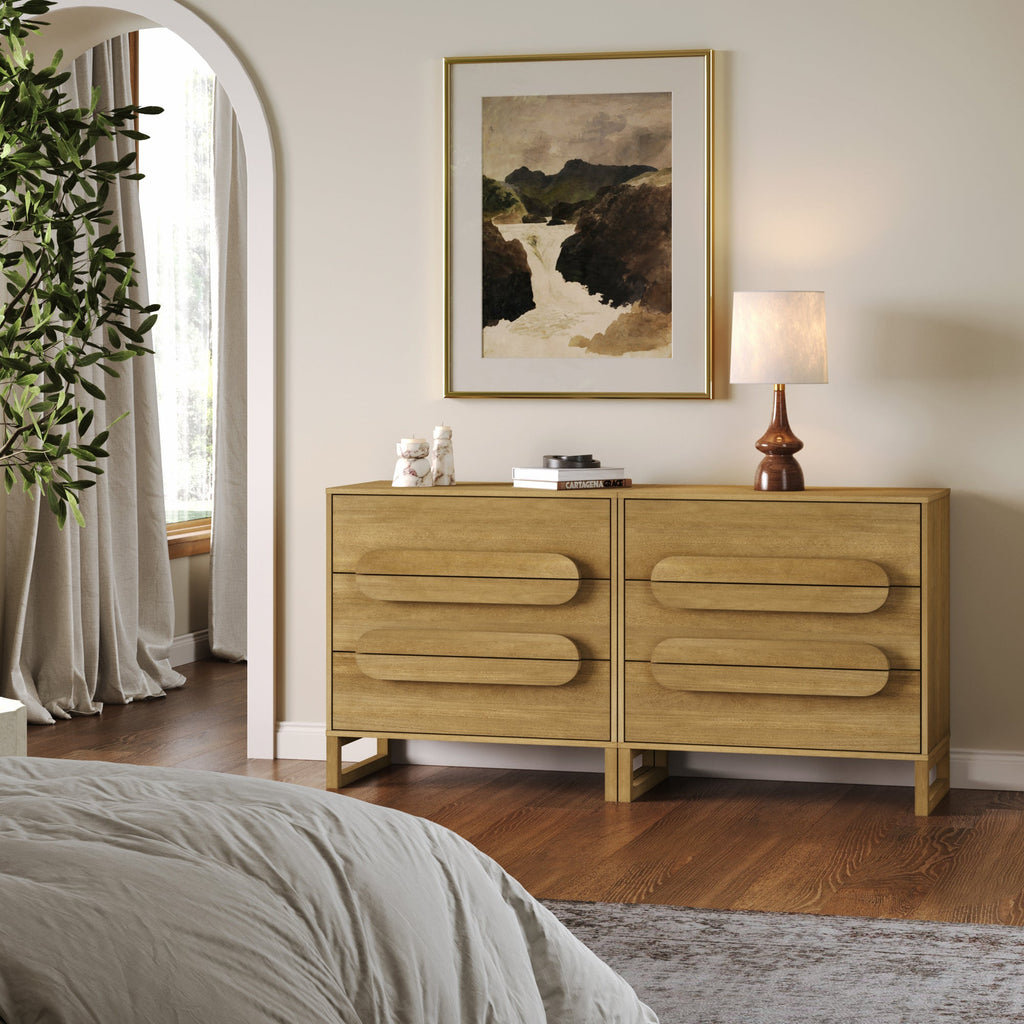 Modern Solid Wood 3-Drawer Dresser with Integrated